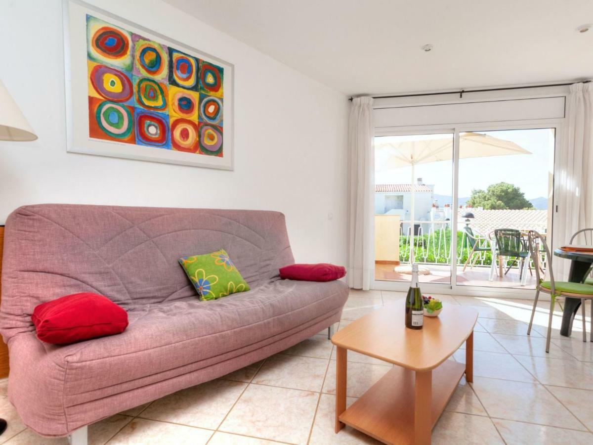 Apartment Palmiers I-10 By Interhome Llança Kültér fotó